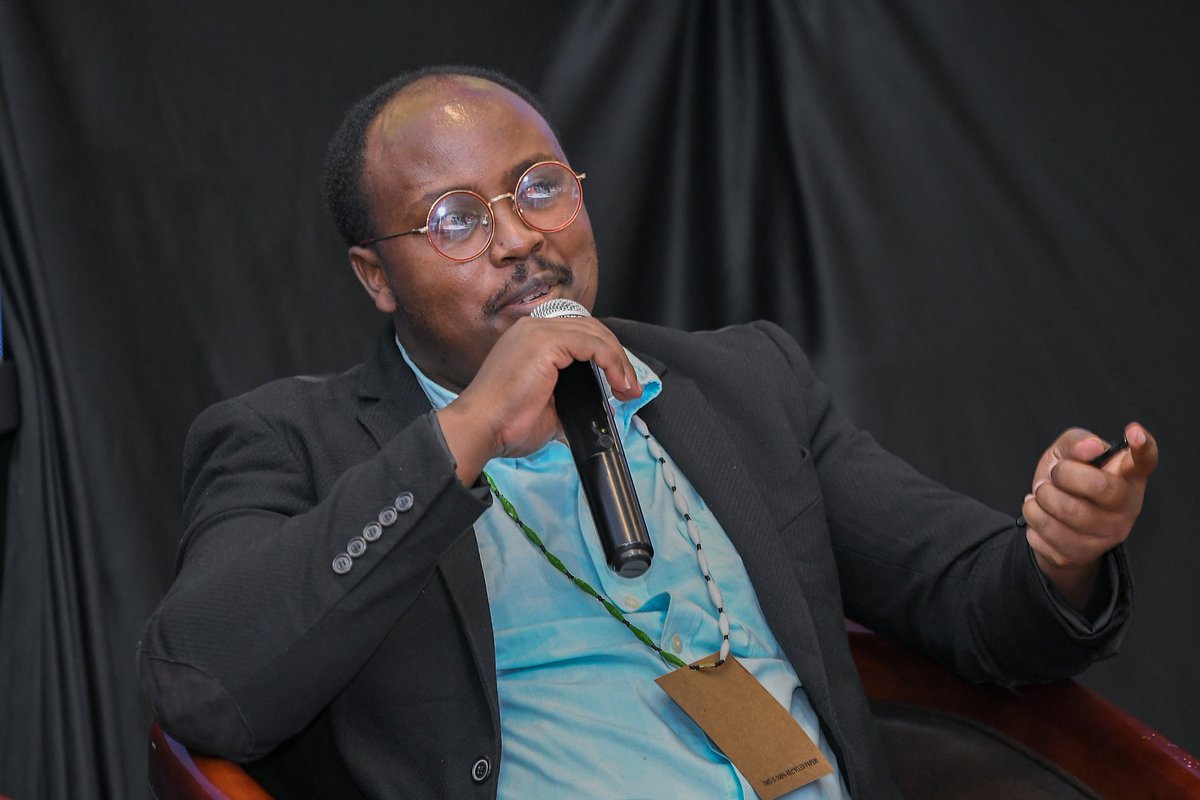 Circular_IHub's tweet image. Meet Eddy Gitonga, the founder and CEO of T-bin. A smart, intelligent solar powered waste bin that protects our communities from pollution.

Webinar details.
📅: December 7th, 2023.
⏲️: 11.00 a.m to 1.00 p.m
📍: Zoom 
Meeting ID: 898 5074 9728
Passcode: 349950

 #GreenJobs