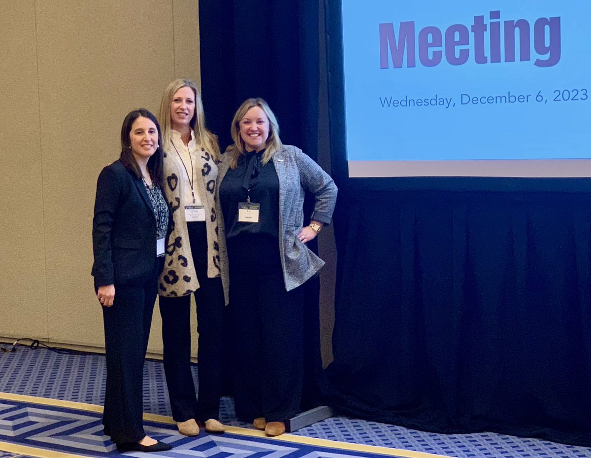 Lori Abbott tweet media