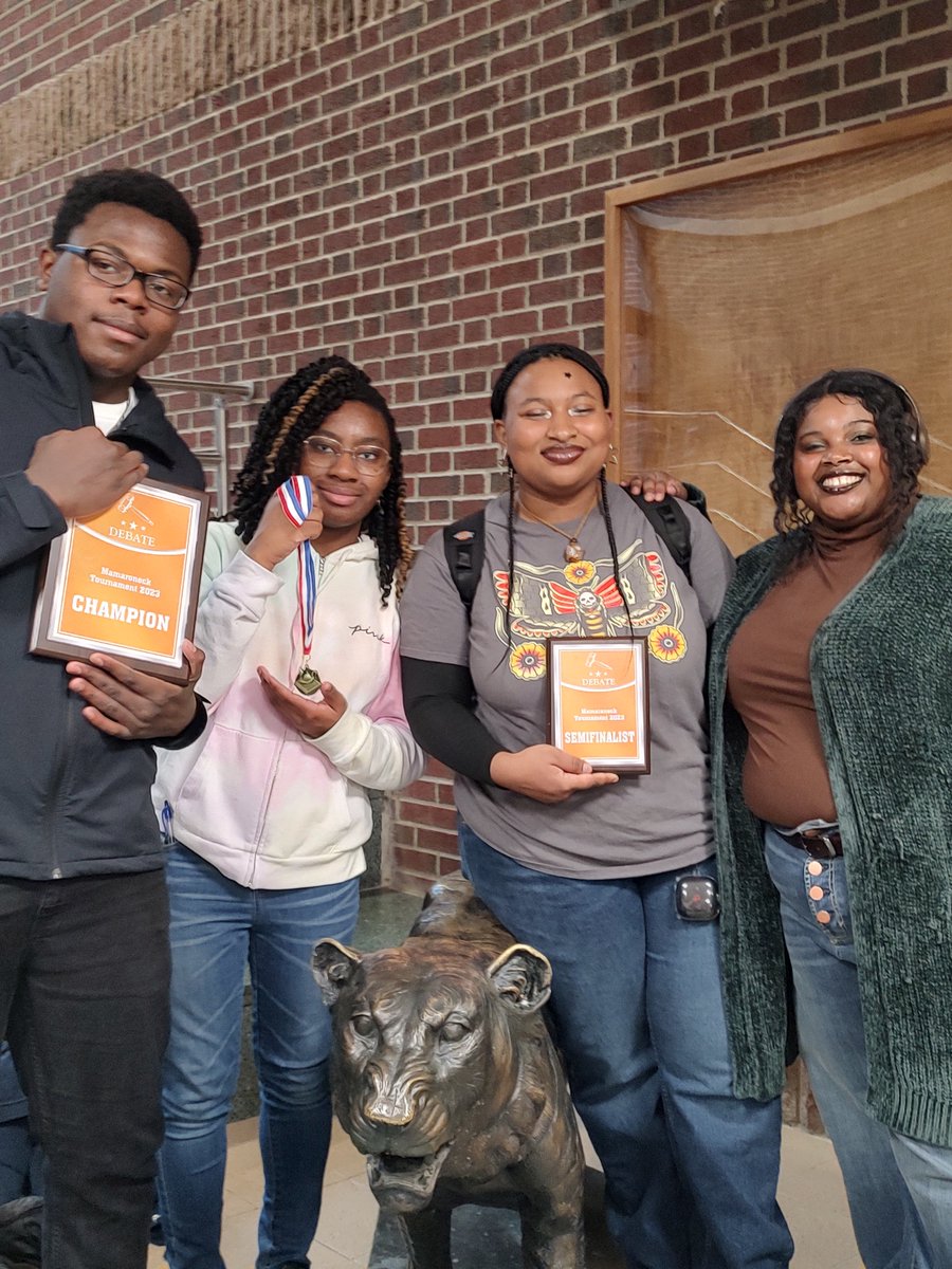 Washington Urban Debate (@wudl_debate) on Twitter photo read all about the <a href="/WUDL_Debate/">Washington Urban Debate</a>'s trip to NY this past weekend. Spoiler....we won the JV Division and a bunch of other trophies
urbandebatewashingtondc.org/college-park-w… read all about the <a href="/WUDL_Debate/">Washington Urban Debate</a>'s trip to NY this past weekend. Spoiler....we won the JV Division and a bunch of other trophies
urbandebatewashingtondc.org/college-park-w…