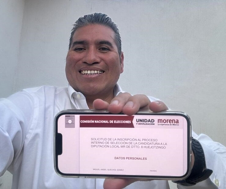 PoderNoticiaPue's tweet photo. 🙋‍♂️Se registra el dr. @MigueAQuechol como aspirante a la diputación local del distrito 8 de #Huejotzingo por @MorenaSi_Puebla.

👁‍🗨Entérate de todo en: https://t.co/IM7I7YDQam

#PoderNoticiaPue #DondeTuVozSeEscucha https://t.co/gpRLFlJqRU
