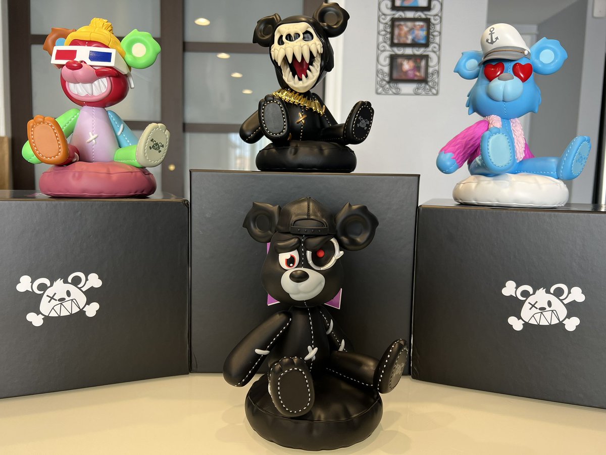jed_131's tweet photo. 🚨BIg News for @killabearsnft #FloorMob holders for the next 4 weeks starting next #KillaFriday we will be raffling off 1 #Killatoy every week!
Keep your eyes peeled for details and possible surprises 👀 https://t.co/x5woYrxqAC