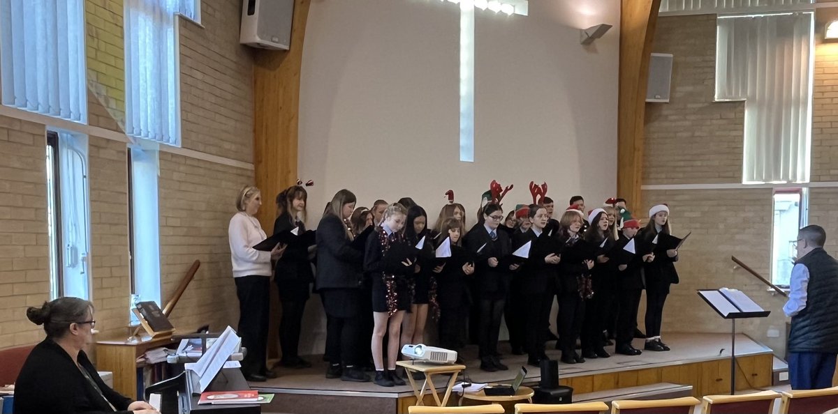 A lovely morning singing today with the Musical Memories choir in our local community! #bethebestyoucanbe #musicalmemories #communitychoir <a href="/redcoproject/">Red Community Project</a> <a href="/Pentrehafod/">Pentrehafod School</a>