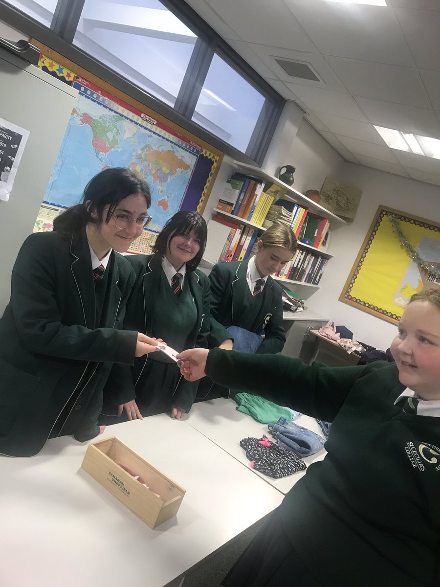 Stceciliasgeog's tweet photo. The BEST day!! #SwapShop fever hit @StCeciliasDerry today! Such a success, thank you to the Environmental Club for all their hard work. #SustainableFashion #PrelovedClothes ๐๐โป๏ธ https://t.co/DyLvkY8eHA