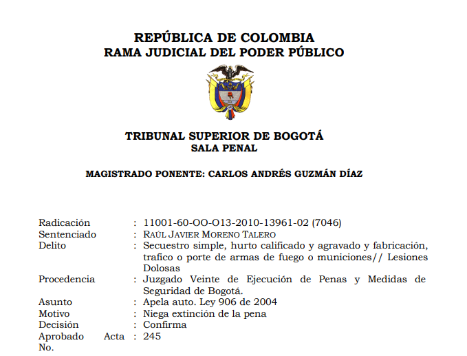 JurisprudenCol's tweet photo. Formas en que los jueces de ejecución de penas  deben contabilizar términos ¿El cálculo del tiempo de privación de la libertad se debe determinar por meses o en días?

De hecho, para simplificar lo dicho, podría pesarse en una persona condenada a dos meses de prisión y privada de la libertad desde el 10 de diciembre, por lo que ¿debería estar privada hasta el 10 de febrero siguiente? O, por el contrario, ¿debe descontar sesenta días y, en consecuencia, obtendría su libertad el 8 de ese mismo mes? En principio, parece que la opción de convertir los meses a treinta días es la que mejor responde a los intereses del procesado. Sin embargo, es posible que este argumento parezca insuficiente para el juez de primera instancia. A pesar de las extensísimas citas hechas por el condenado en su escrito, relacionadas con pronunciamientos que en ese sentido han hecho distintas salas de este Tribunal, al funcionario no le han convencido. Ni si quiera se pronunció sobre ellos. Así que se ahondará en razones orientadas a absolver el problema jurídico recién formulado.

De hecho, en segundo lugar, dentro del sistema de justicia penal también existen hermenéuticas que invitan a computar los meses a descontar en periodos de 30 días y a calcular el tiempo transcurrido en privación de la libertad en días calendario. Así, cuando la individualización de la pena impone la reducción o un incremento del periodo abstracto definido por el legislador, suelen quedar fracciones de mes. El método que judicialmente se utiliza para establecer la equivalencia de ese periodo es simplemente multiplicar por 30, básicamente, porque así se pasa el decimal remanente a días.

Lo mismo ocurre con las normas procesales relacionadas con la restricción de la libertad. El artículo 317 de la ley 906 de 2004 establece los criterios para acceder a la libertad provisional. Los plazos allí definidos se computan de tal forma que favorezcan al procesado, esto es, conforme el calendario. Así lo ha entendido la jurisprudencia penal: “Lo que sí corresponde aclarar a los despachos accionados es que el instituto que se debe aplicar en materia de libertad provisional es el del artículo 317 del Código de Procedimiento Penal, y no del 175 ibídem, por versar éste último sobre la duración de los procedimientos, y sus términos distan a los de libertad, en la medida que estos últimos –artículo 317- deben ser contabilizados de manera ininterrumpida en días calendario, entre tanto los términos que tienen los funcionarios para superar las etapas procesales – artículo 175 del C.P.P.- se contabilizan hábiles, acorde con lo establecido en el inciso tercero del artículo 157 de la Ley 906 de 2004”

Por tanto, sería paradójico y francamente extraño que la privación de la libertad de un investigado tuviera una forma de calcularse, mientras que para un condenado fuese de otra. Además, el juez impuso una pena pensando que cada mes tendría 30 días. Ni uno más. Cada día en que una persona está detenida es importante y no debería ser invisibilizado.

En tercer lugar, conectado con la premisa inicial, las leyes que afectan derechos fundamentales deben ser leídas de la forma más restrictiva posible. Dos criterios fundamentan esta idea: el principio por homine (que favorece a la persona) y el principio favor libertatis (que beneficia la libertad) Por lo tanto, existen dos posibilidades. Una, calcular el tiempo definido por el juez como un mes estándar de 30 días y, por tanto, cada día de privación de la libertad descontaría una a una esas jornadas. Otra, la asumida por el juez de instancia, orientada a pensar que cada mes debe ser descontado en su integridad, independiente de si él tiene, por ejemplo, 31 días.

Como se demostró en el ejemplo que aparece en el numeral 2 de las consideraciones de esta decisión, la fórmula que permite la menor restricción del derecho a la libertad es – y debe ser – la primera. De esta manera, el juez de ejecución de penas podría convertir la pena de prisión en días y, a partir de allí, evaluar si el procesado ha cumplido con los requisitos que permitirían restablecer su libertad. Esta solución se ofrece más justa, pues los meses pueden ser irregulares, pero los días o, mejor, las noches en que una persona está lejos de su familia son, al menos en esta parte del planeta, inmodificables. Además, no hay que olvidar que el tiempo pasa más despacio18 para quien está privado de la libertad.

https://t.co/ndiRj33MqN

Portal de actualización Jurisprudencial. Solicita tu suscripción aquí 👉 https://t.co/LAQoZz9cUI
