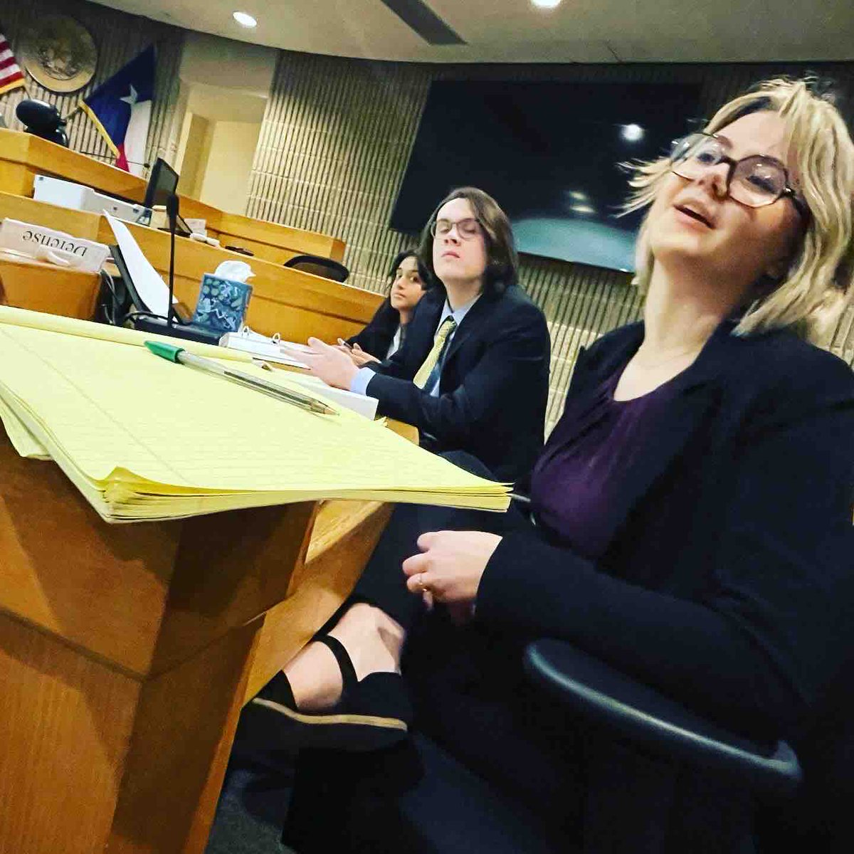 hendrixcollege's tweet image. The Hendrix Mock Trial team competed in the Fifth Annual Kangaroo Invitational competition. Mock Trial is a student-run trial simulation competition. Hendrix freshman Helaina Ballis won best witness. Congratulations to the team! #mocktrial #prelaw #HendrixCollege