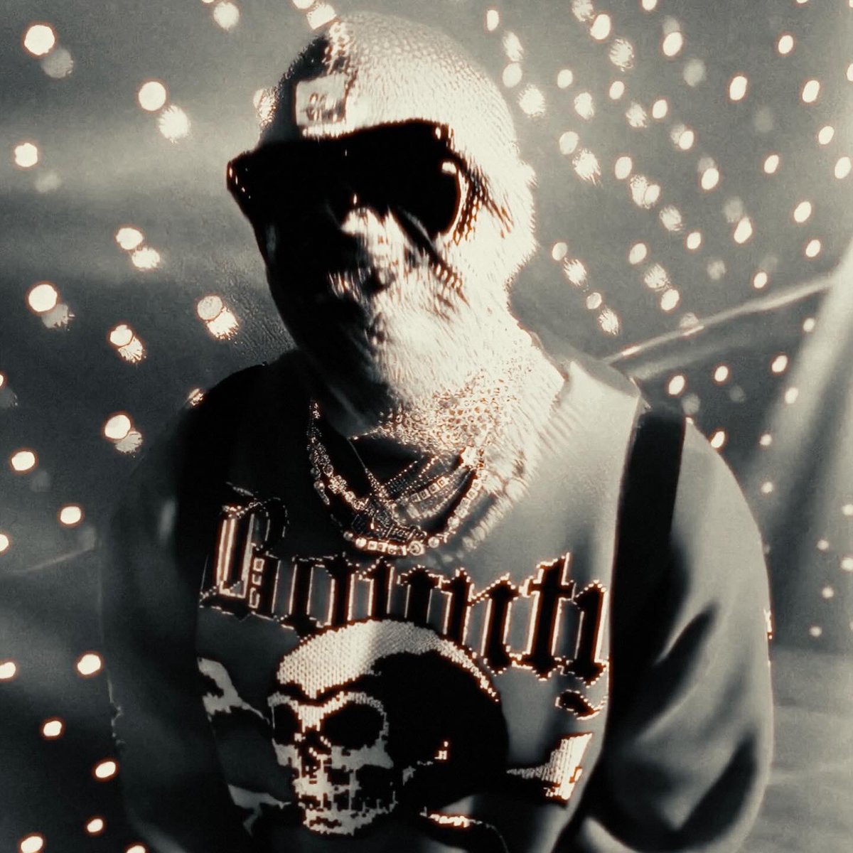 Fleeego's tweet image. Gold ain’t the only thing that glitters