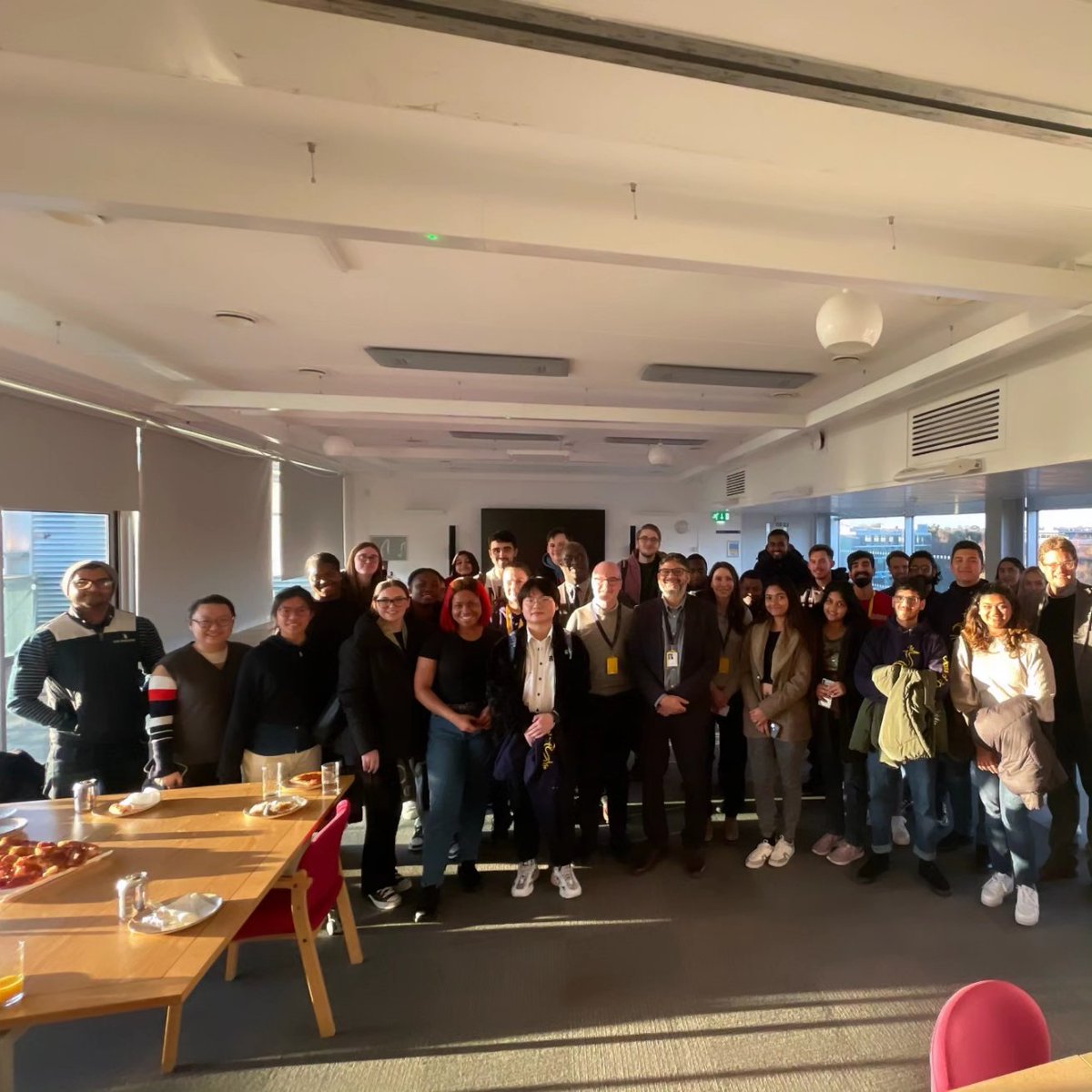 ARU Faculty of Business And Law tweet media