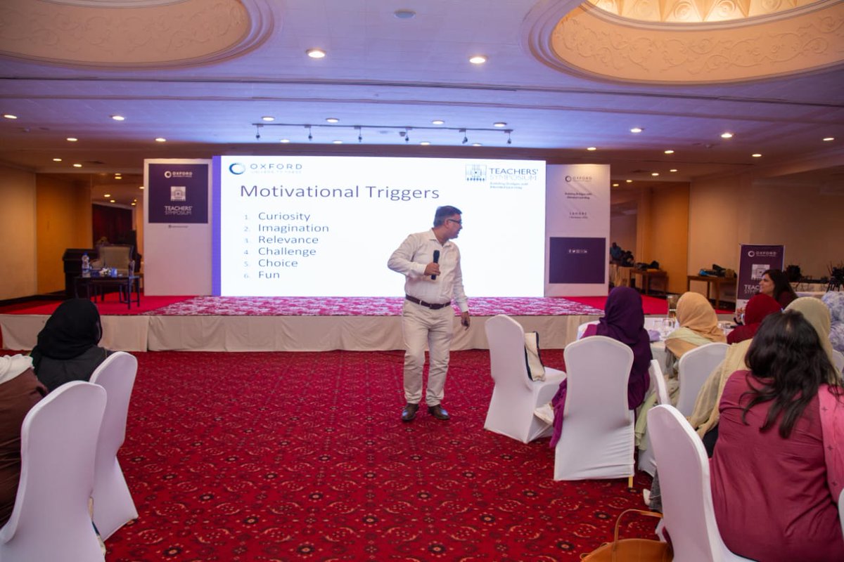 LearningConnec5's tweet image. Our CEO, Mr Sameer Toor, was invited to conduct sessions at Teachers Symposium by Oxford Uni Press in Nov 2023 at Lhr and Isl. 
He talked about Motivational Triggers to keep students engaged. Strategies to teach comp sci and coding at school level were also part of the workshops.