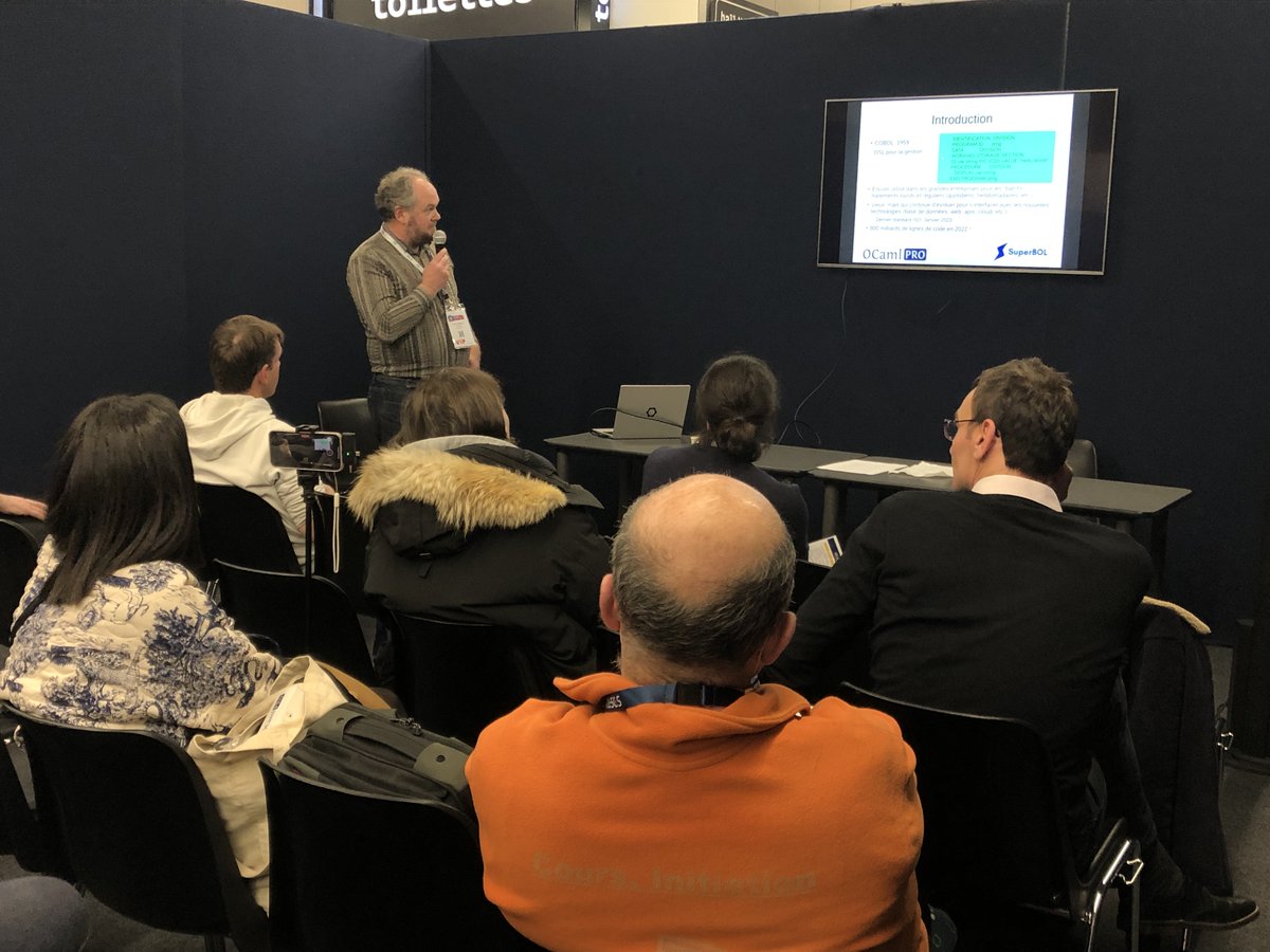 OSXP_Paris's tweet photo. Aujourd'hui et demain, 24 interventions #BlueHats montrent la variété des utilisations et des développements de #LogicielsLibres #OpenSource dans le secteur public à #OSXP2023 !
📍Pavillon du numérique de l'Etat, 14h-18H
📆 6 > 7 Décembre 2023
🎫 https://t.co/6LqVOlAPh6 https://t.co/kQvCr8btFM