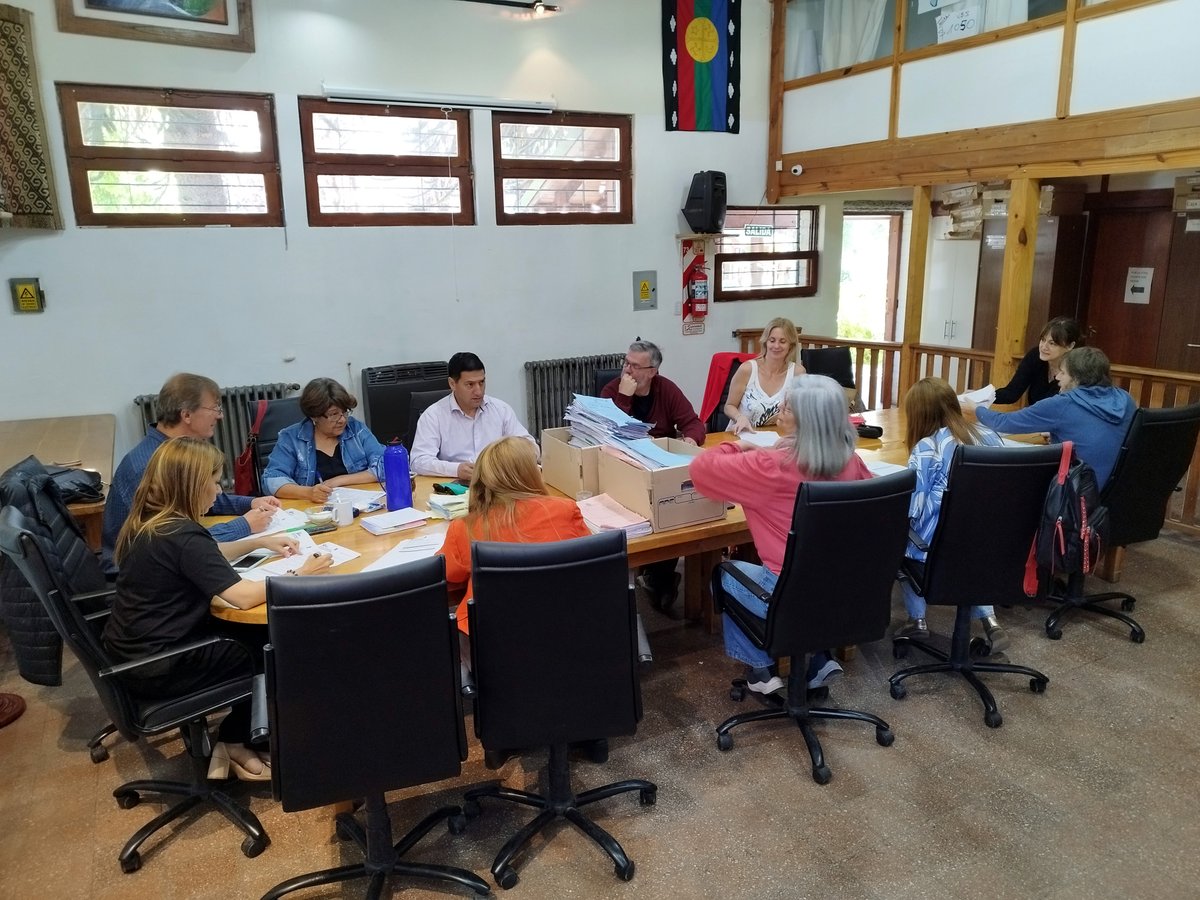 CDSMA's tweet image. Se realizó la Labor Legislativa preparatoria de lo que será la última sesión de la actual conformación del concejo deliberante.
Solo los concejales Zabala y Tulián no pudieron estar presentes.
Quedó confeccionado el extenso orden del día de la sesión nº 30.