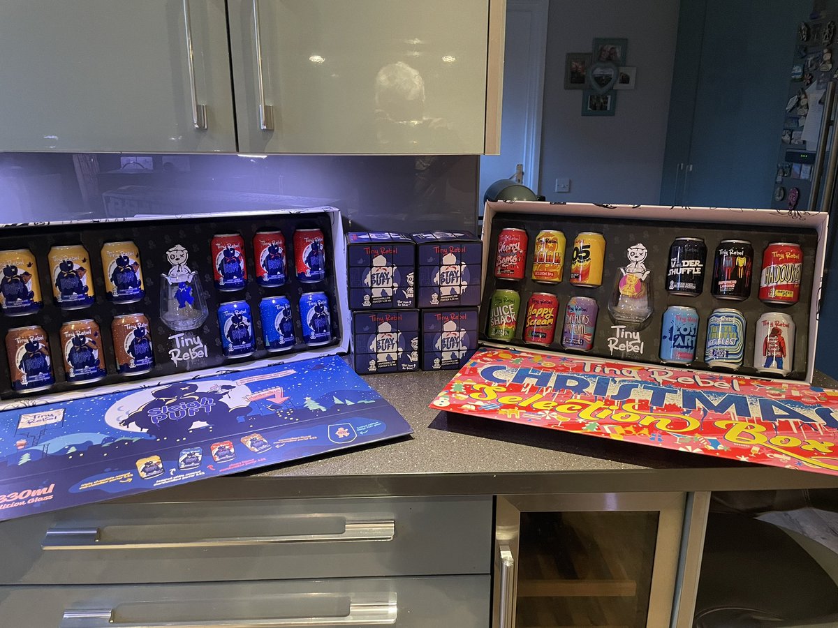 Smith227Steve's tweet image. Christmas c/o @tinyrebelbrewco sorted #SleighPuft #StayPuft #SelectionBox