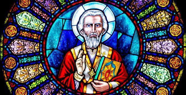 ShaneClaiborne's tweet image. Do you know the real St. Nick?

The original “Old St. Nick” who inspired the tradition of Santa Claus... was a bishop of Myra in fourth-century Turkey (Christians around the world remember him on December 6). We know that he entrusted himself to Jesus early in his life, and when…