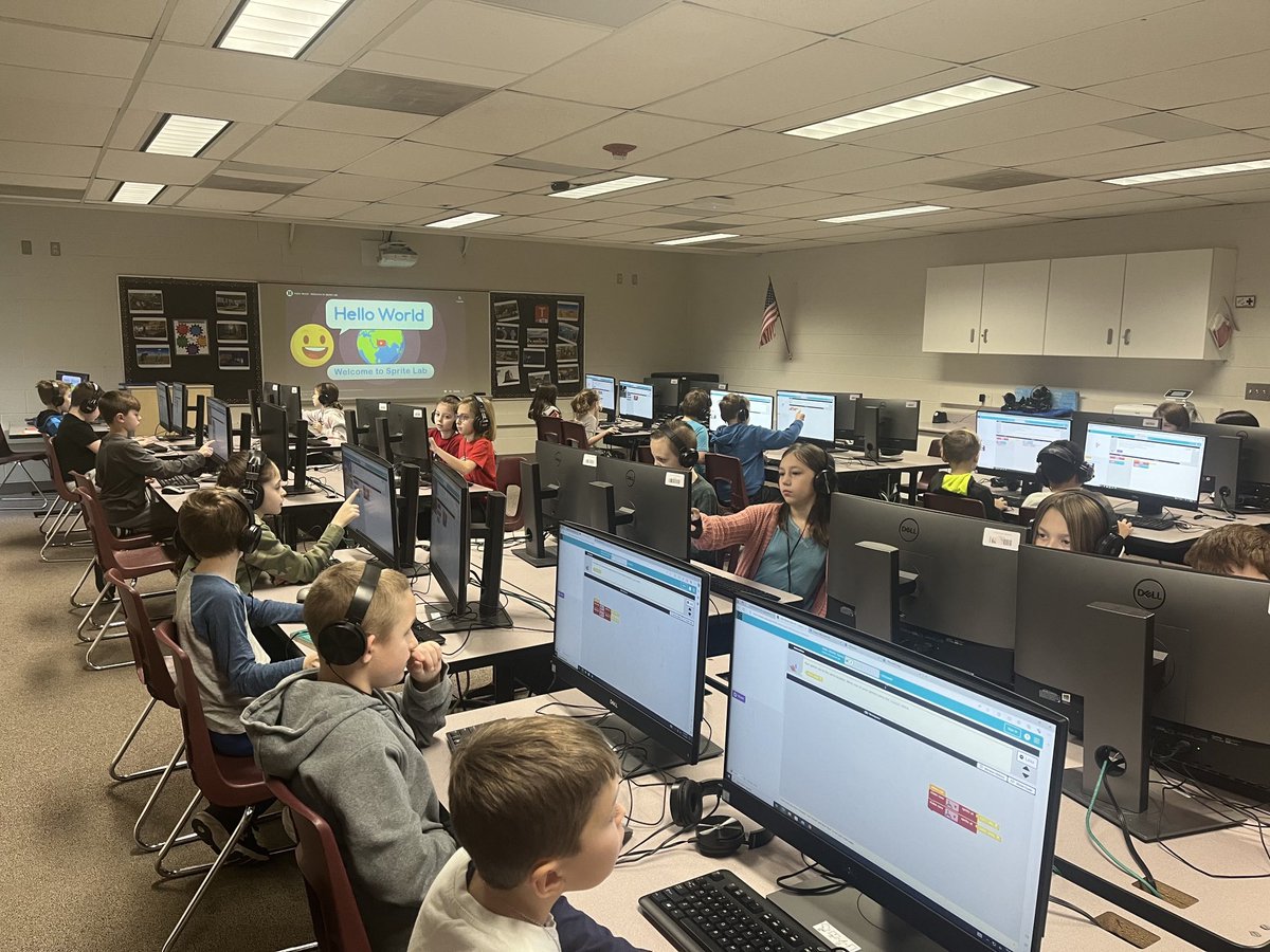 3rd gr ⁦<a href="/codeorg/">Code.org</a>⁩ ⁦<a href="/GoogleCSFirst/">Google CS First</a>⁩ participating in #ComputerScienceEducationWeek 2023 ⁦@HayesHuskies⁩