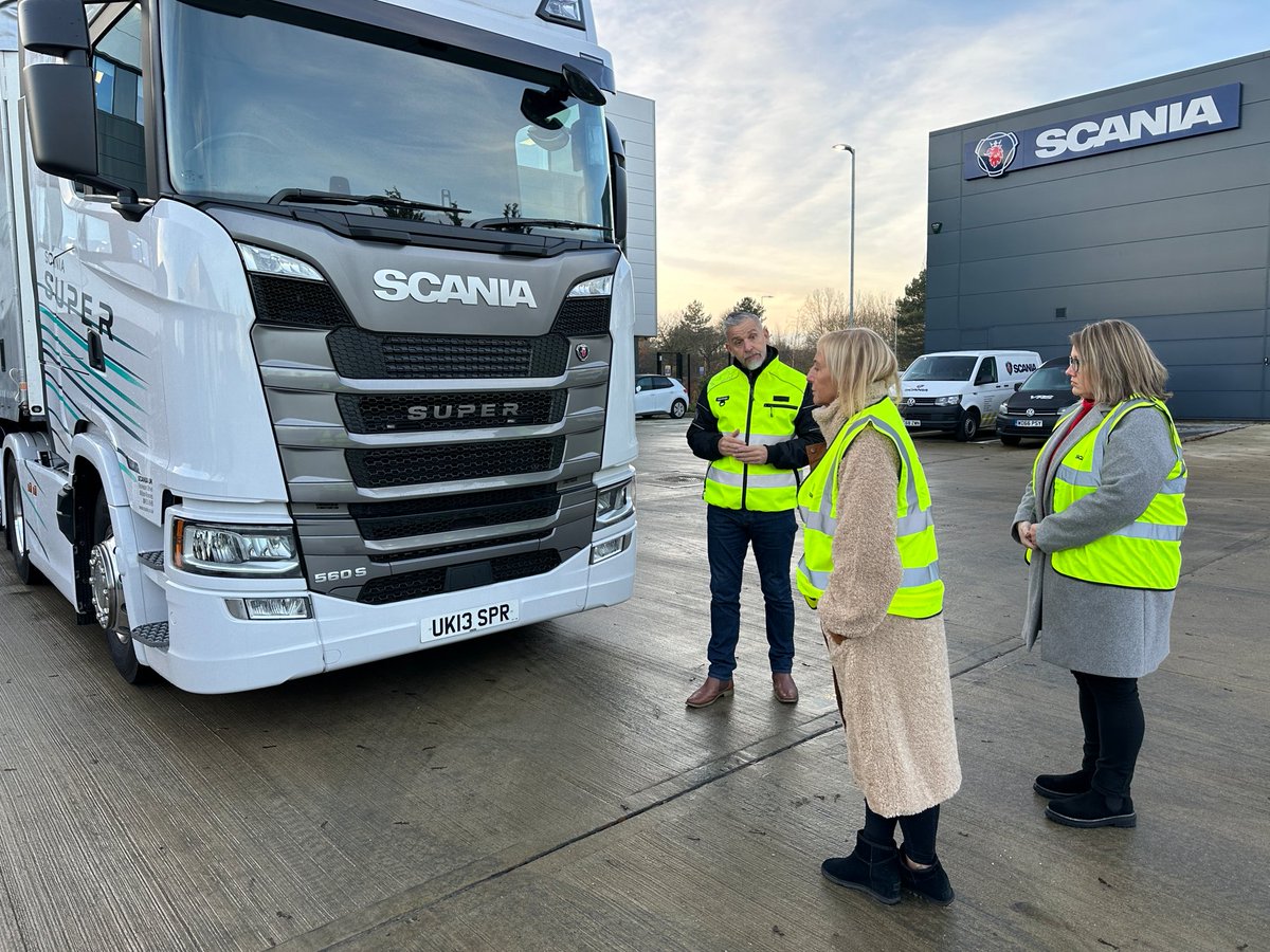 ScaniaUK's tweet photo. Today was a significant day for our team as we conducted training sessions for our Rental team on Super, CNG and electric vehicles, along with their charging procedures.

#DrivingTheShift https://t.co/bjS46OXZIh