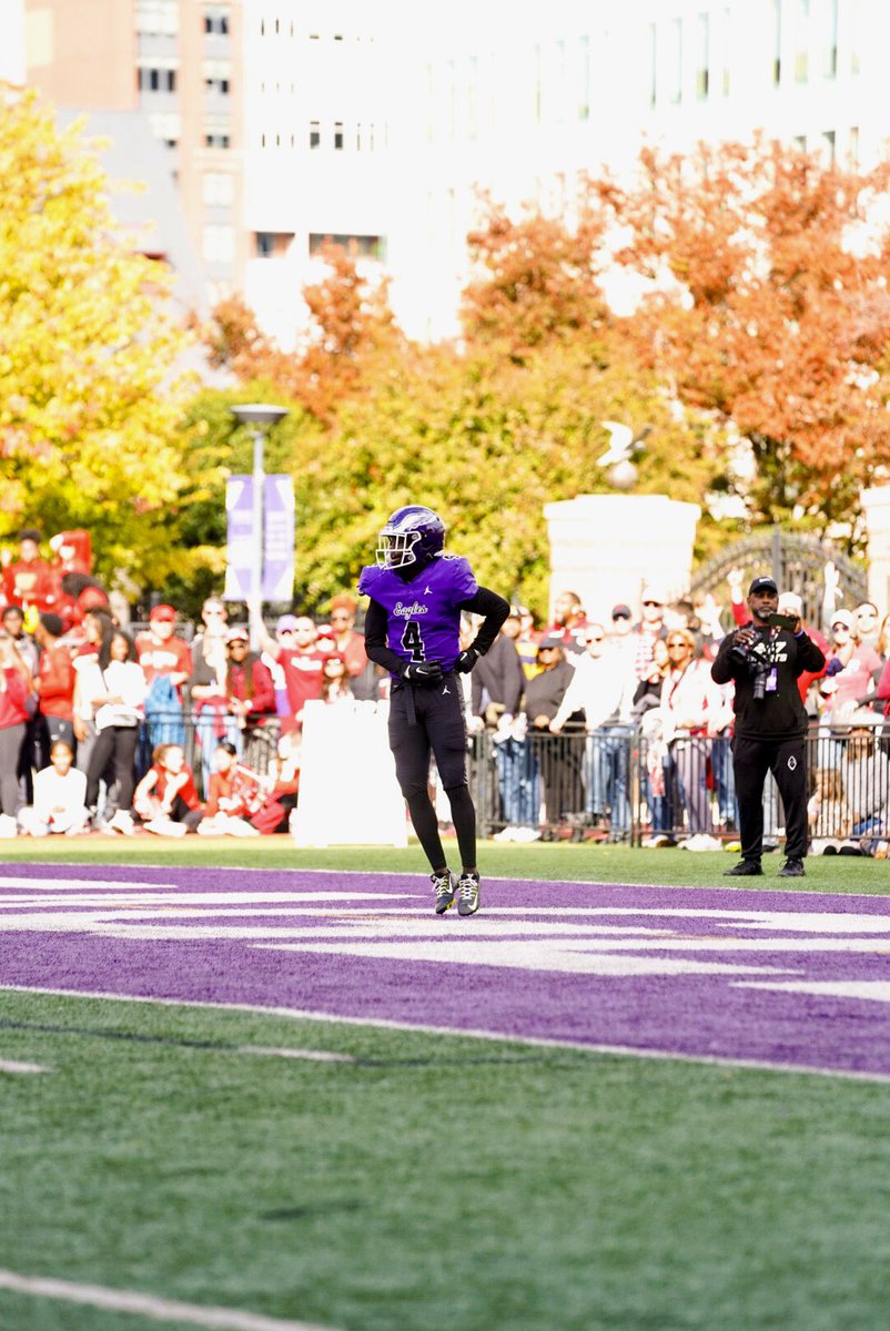 Junior season tape!!

hudl.com/v/2MdEhD