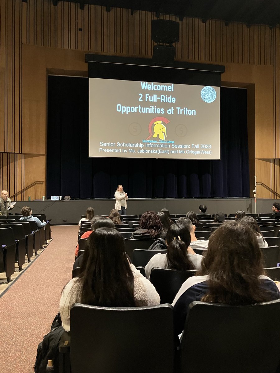 dawnlerickson4's tweet photo. #leydenpride, Did you know that you may be able to go to Triton College for FREE if you have a 3.35 unweighted GPA at the end of your 7th semester at East Leyden?! #FutureFocusWeek @TheNestELHS https://t.co/qIbd8iFKjr