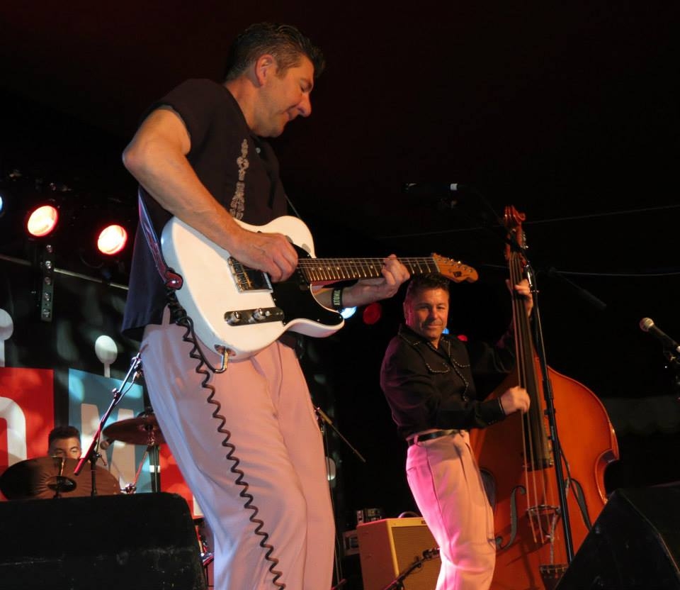 The Jets (@jetsbrothers) on Twitter photo 