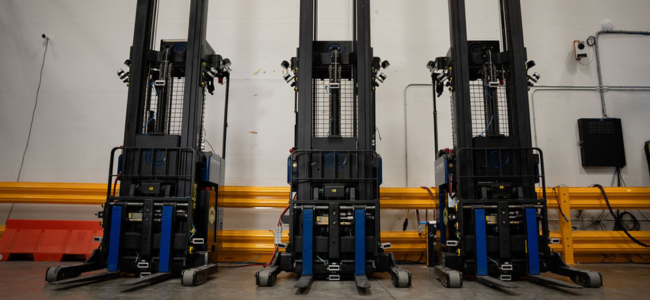 ThirdWaveAi's tweet photo. The future of logistics is here, and automation is a necessity, especially in the face of seasonal labor challenges. 

Explore the power of our Multi-Mode Autonomous Forklifts, designed to streamline your processes and enhance efficiency. 
https://t.co/BENfO7x1De https://t.co/Cn4ppv5iqM