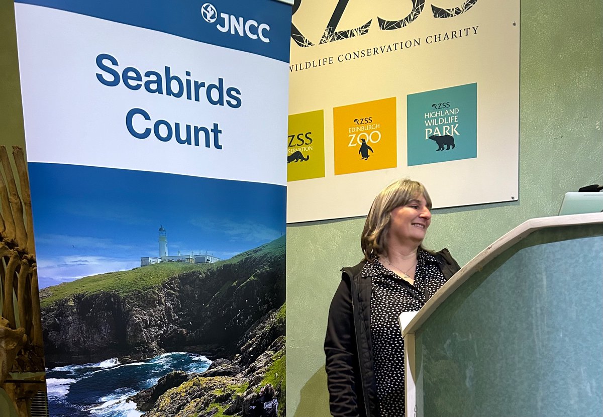 From 1986 to the present day: The Seabird Monitoring Programme produces annual abundance trends for 13 #seabird species which feed into the seabird indicator @DEBALMER from @_BTO presents trends and future plans for @smp_seabirds | #ornithology