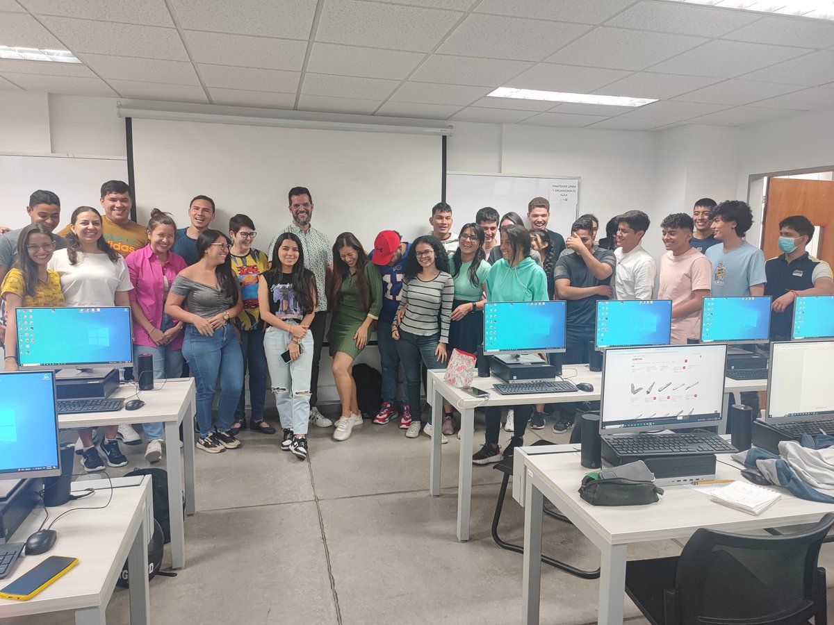 EIMCM_UIS's tweet photo. ¡Mañana increíble en Ingeniería Metalúrgica!✨ Proyectos Capstone 2023-2 presentaron innovadores dispositivos para accesibilidad en escaleras. 🚀 ¡Revive la alegría con nosotros! 🤩 #CapstoneDesign💡Enhorabuena a estudiantes y profesores.🙌🏽 #IngenieríaMetalúrgicaMiMejorOpción❤️ https://t.co/HBqUHKn6vX