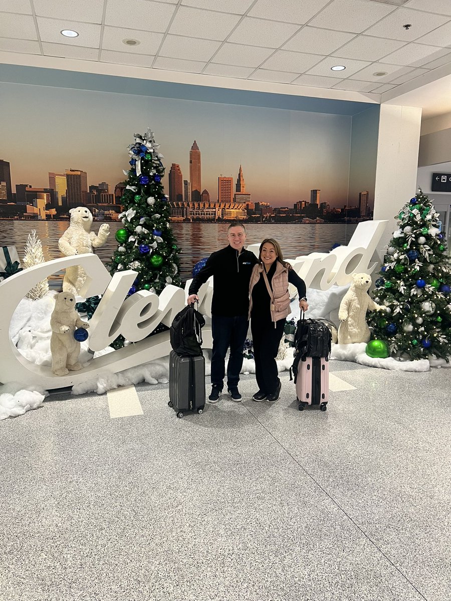 Hope Chapman (@hope_chapman) on Twitter photo Selfies with this team will never get old! Lucky to bring Houston to Cleveland ❄️ 🏆 Thank you for the hospitality <a href="/SeanPayne_ATT/">Sean Payne</a> <a href="/Rjbever/">Robert Beveridge</a> <a href="/MeganMonnot/">Megan Monnot</a> @CoreyAtPrime <a href="/AR_Retail_Chnnl/">Authorized Retail Channel</a> Selfies with this team will never get old! Lucky to bring Houston to Cleveland ❄️ 🏆 Thank you for the hospitality <a href="/SeanPayne_ATT/">Sean Payne</a> <a href="/Rjbever/">Robert Beveridge</a> <a href="/MeganMonnot/">Megan Monnot</a> @CoreyAtPrime <a href="/AR_Retail_Chnnl/">Authorized Retail Channel</a>