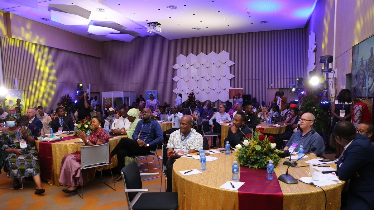 IFDCNWAF's tweet photo. "La célébration de la decennie d'intervention @SCALE_2 est une plateforme pour catalyser des partenariats, échanger des idées innovantes et élaborer des stratégies pour un avenir où l'agribusiness africain est prospère, durable et inclusif" Marina Diboma, Directrice 2SCALE. https://t.co/a9hOz0cqjw