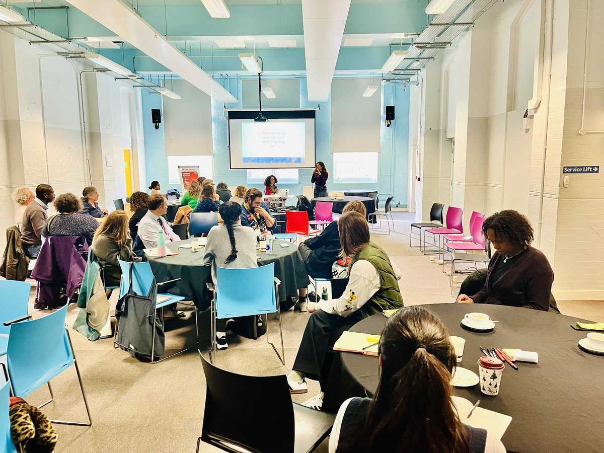 Great session & chats today about bringing play & experimentation to funding so we can build capacity for innovation & learning. The London Engagement Collaborative facilitated by @sheetal_mist05 with 
Rebecca Towers, Ilaria Esposito, @louhenryy & @PaulBragman