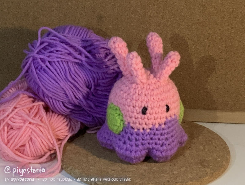 I made Goomy :> #crochet #amigurumi #pokemon