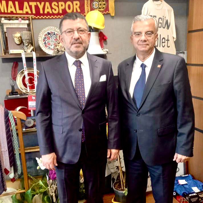 Malatya Milletvekilimiz Sayın Veli Ağbaba’yı TBMM’deki makamında ziyaret ettik, yerel seçimler üzerine görüşlerimizi paylaştık.