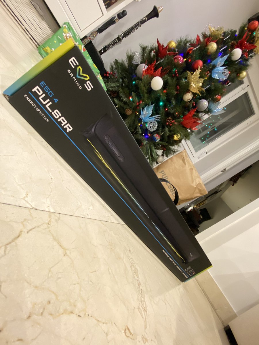 🚨OS TRAIGO UN SORTEO 🚨

El gaming soundbar ESG 4 pulsar  de <a href="/EnergySistem/">Energy Sistem</a> ✨

Una maravillosa barra de sonido que viene genial para estas navidades 🎄 

Así que no dudes en participar! Cómo?

🧑🏽‍🎄 Seguirme en twitter (x) 
🧑🏽‍🎄 Dar RT y FAV
🧑🏽‍🎄 Mencionar a un amigo

Tenéis para