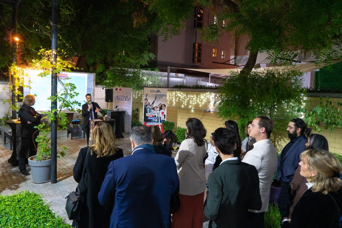 🤝 Des rencontres institutionnelles prometteuses ont eu lieu lors de la 1ère étape de la #TournéeduGolfe 2023 au Koweït.
👏 Un grand merci à <a href="/FranceKoweit/">France au Koweït</a> et <a href="/if_koweit/">IFKoweit</a> pour leur participation au développement de nouvelles #coopérations 🇫🇷🇰🇼 !