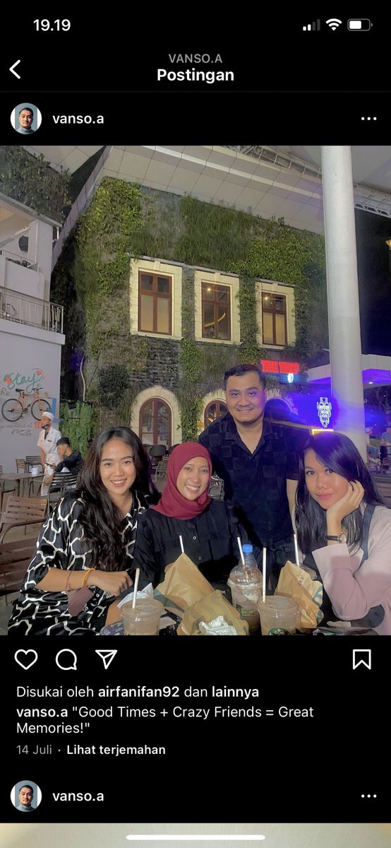 hey_sigit's tweet photo. twitter show your magic, please yang tahu keberadaan orang ini tolong banget dm gw alamatnya dimana, yang bersangkutan bawa lari uang puluhan juta gw, yang bisa nemuin akan gw kasih cash reward 🙏🏻
.
.
.
.
.
.
#penipu #penipujakarta #ofan #ahmadsophan #vansoa  #fyp #fypシviral https://t.co/md2sjep9uR