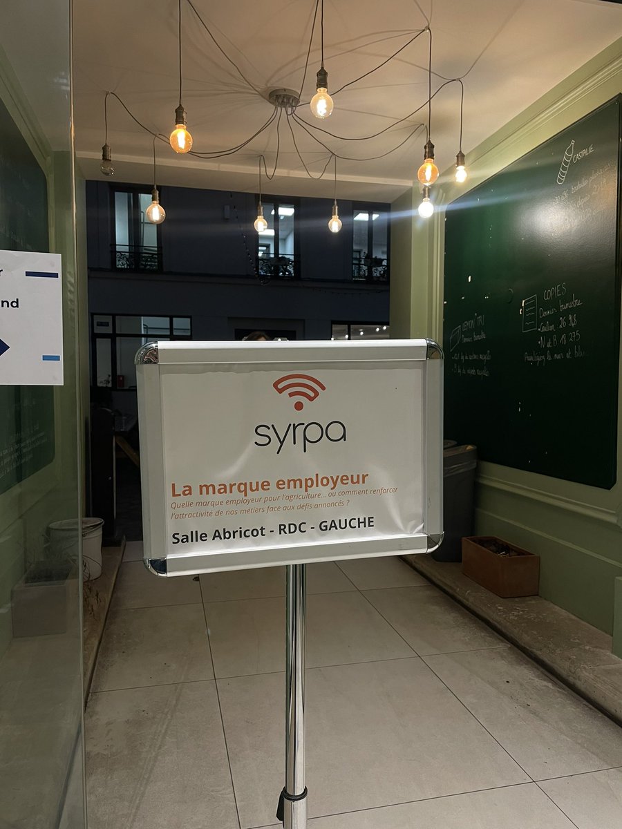 SYRPAcom's tweet image. Début de notre rencontre sur le thème de la marque employeur en agriculture : « Redéfinir l&apos;Attractivité des Métiers Agricoles » 🌾
#rencontre #MarqueEmployeur #expert #communication