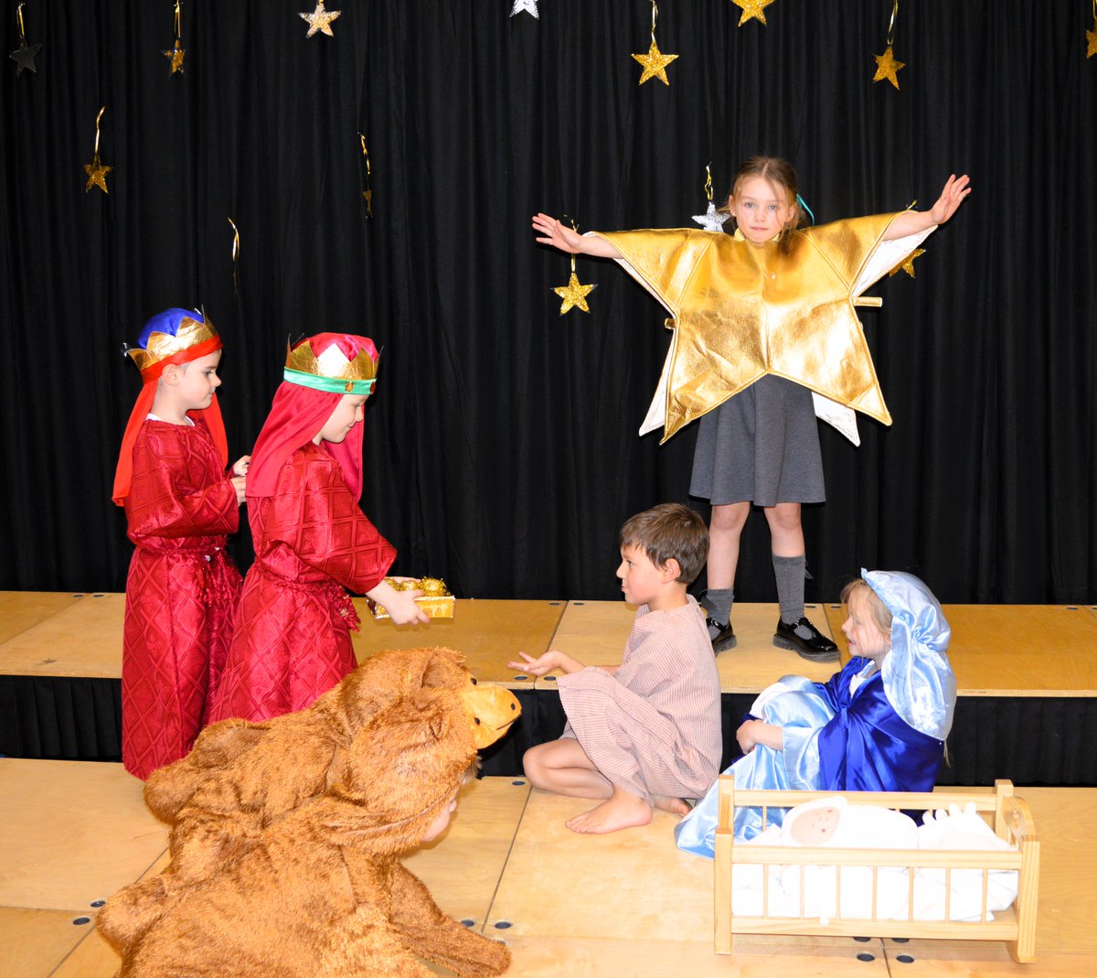 <a href="/malvernprimary/">Malvern Primary School</a> <a href="/Malvern2CB/">Miss Brown🩵👩🏼‍💻</a> <a href="/Missobrienj/">Miss O’Brien</a> "The Wise Men set off, guided by the star's light.
When they finally found Jesus, they knew it was right." #NativityDressRehearsal🎭🎄
<a href="/malvernprimary/">Malvern Primary School</a> <a href="/Malvern2CB/">Miss Brown🩵👩🏼‍💻</a> <a href="/Missobrienj/">Miss O’Brien</a>