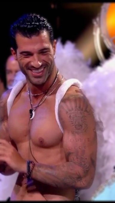 Si MICHAEL (el angelito por su coraz&oacute;n) es tu GANADOR de GHVIP8 &uacute;nete conmigo en este enlace https://t<a href="/tag/covid19"class="tags"><span>#covid19</span></a><a href="/tag/ghvip6d"class="tags"><span>#ghvip6d</span></a><a href="/tag/ghvip7d"class="tags"><span>#ghvip7d</span></a>