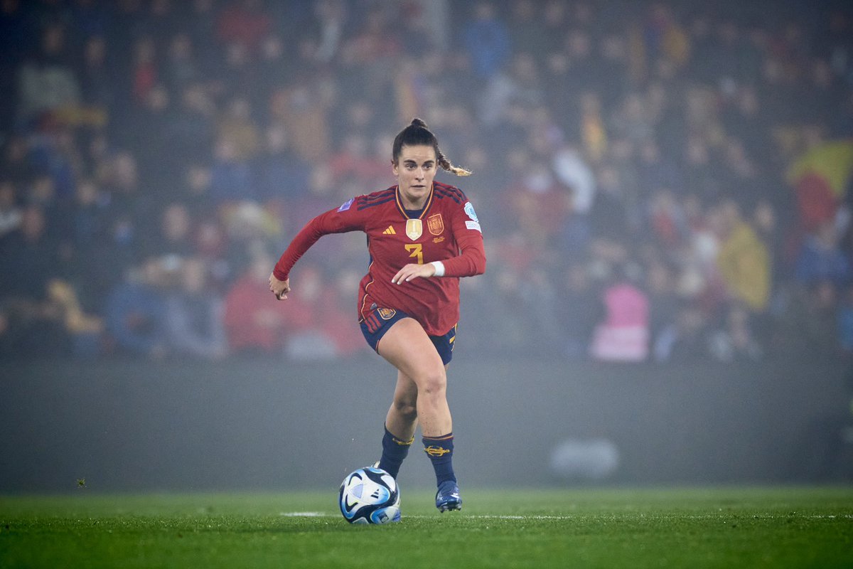 No pudo acabar mejor el año con la @sefutbolfem 🤩 Una concentración muy especial que nunca olvidaré ❤️ MUCHAS GRACIAS