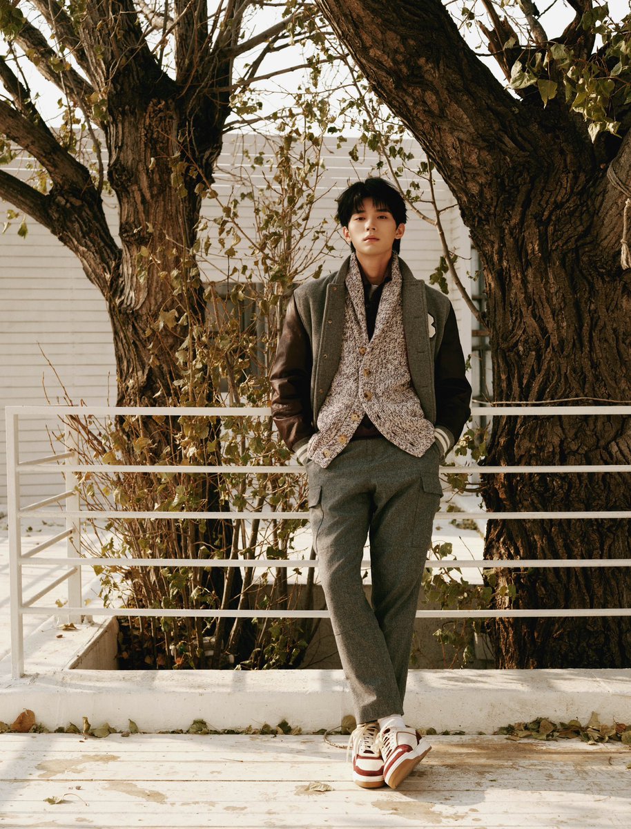 #ZhouYiran for a discussion forum ahead of 2023 GQ Men of the Year 

More - weibo.com/7242368664/497…

#周翊然