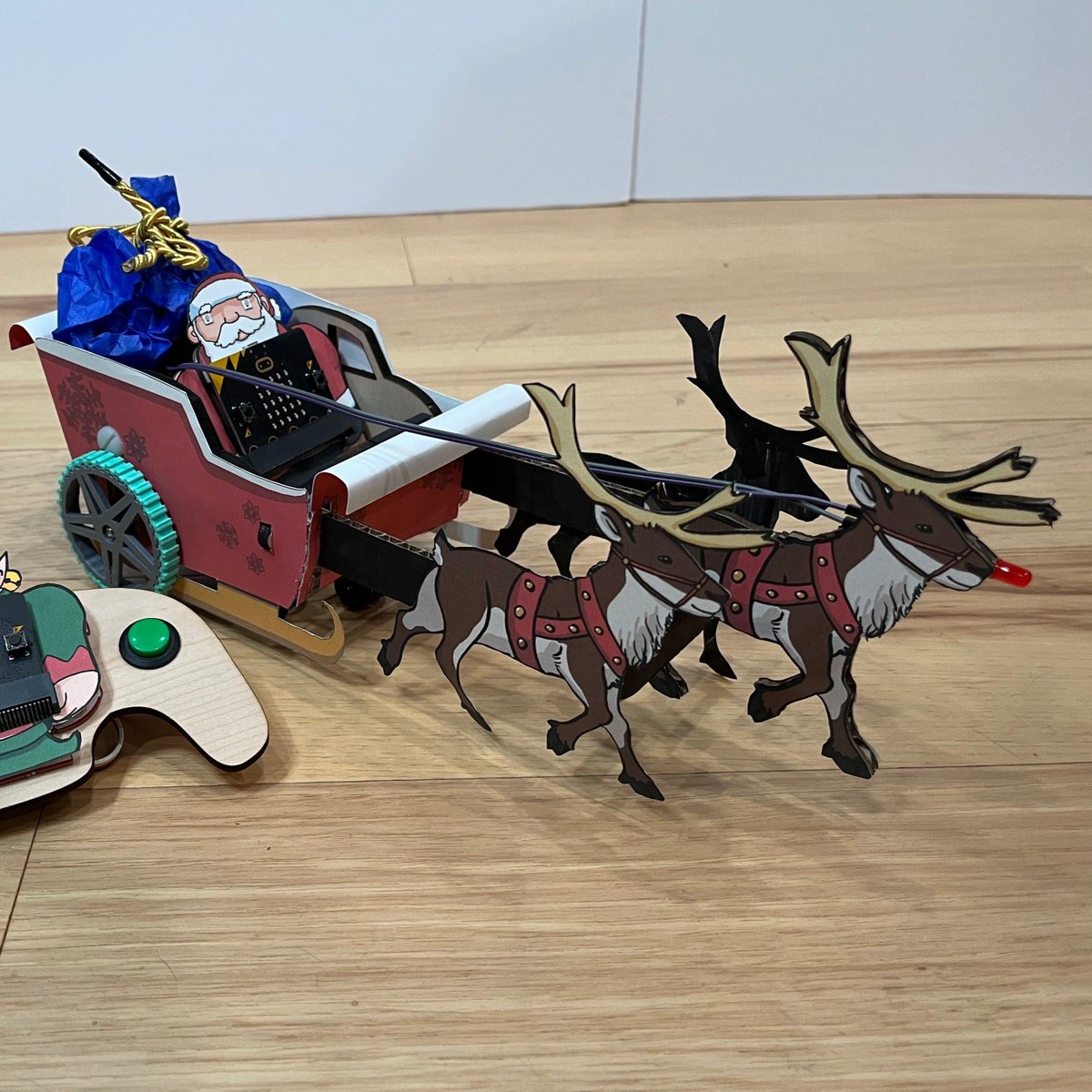 MakerShed's tweet photo. Discover the incredible possibilities of the Makey:bit Mobile Kit! Experience the magic of the holidays and bring Santa's sleigh to life with a FREE video tutorial. Plus, don't miss out on the plethora of FREE #Makeybit skins also available for download! https://t.co/uLKuVfY3WZ https://t.co/CDVN1YGhqY