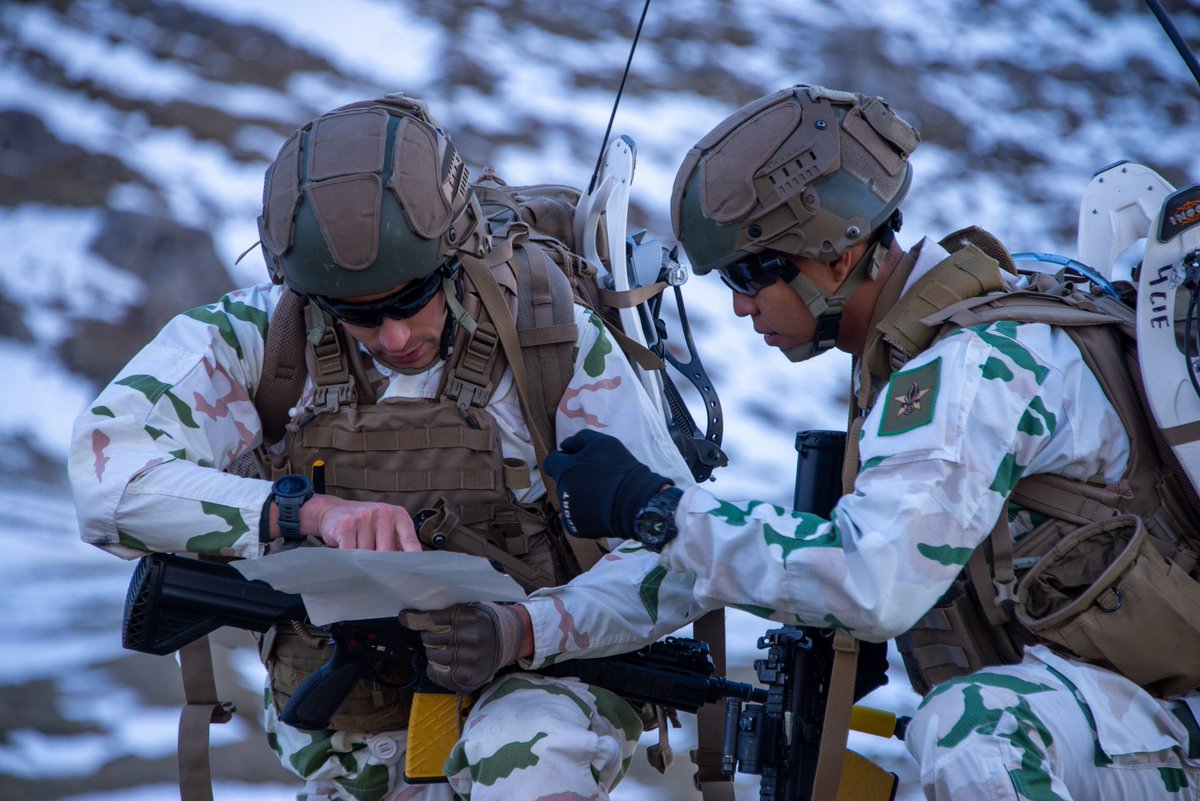 LegionEtrangere's tweet image. #VieDeLégionnaire au #2REG ❄️