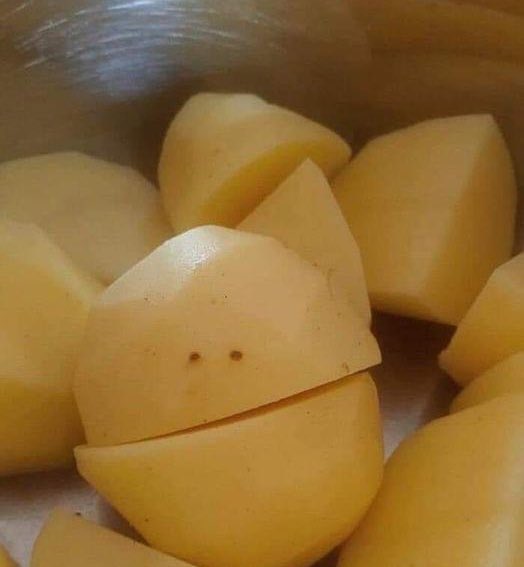 Roybattyforever's tweet image. Si entiendes por qué esta patata es de Canadá, eres de los míos.