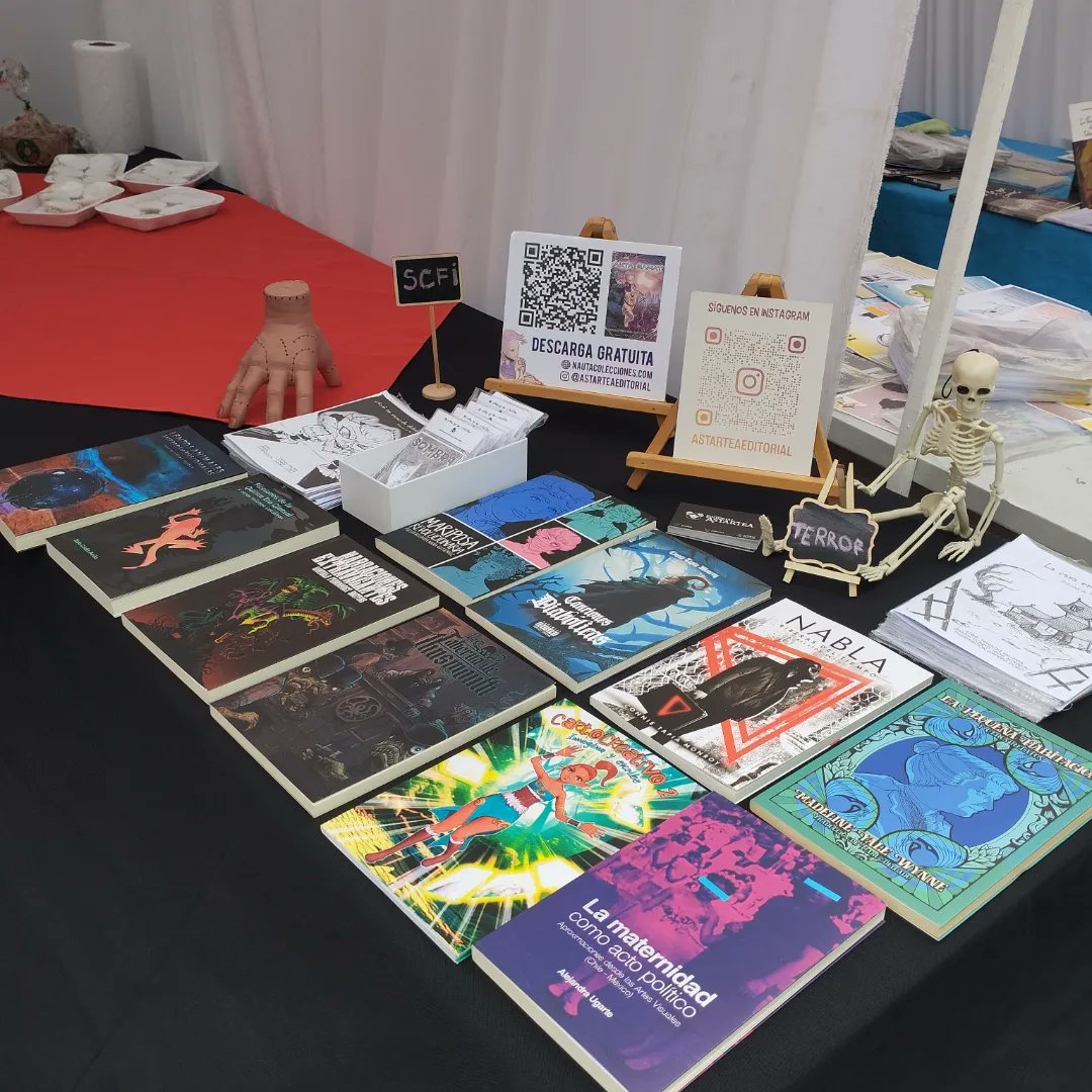 Hoy y mañana en la Feria regional del libro. Morro de libros 2023.
Pasaje Sangra
Hasta las 20:00 hrs.

Momento de llevarse su regalito navideño, pasar a conversar y adquirir lo nuevo de Astartea

.
.
#libros #feria #arica