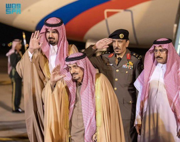 sabqorg's tweet photo. الرئيس الروسي يصل إلى #الرياض وأمير المنطقة في مقدمة مستقبِليه.

#رئيس_روسيا_في_المملكة

https://t.co/kM48fmuTUh https://t.co/ALdn6g3u9m
