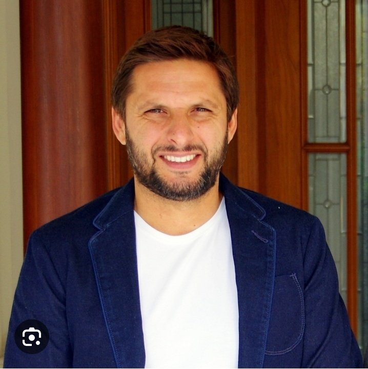 Lala you don't need to delete your tweets. Remember you have given us a lot. Served for Pakistan on every form. ... <a href="/SAfridiOfficial/">Shahid Afridi</a>