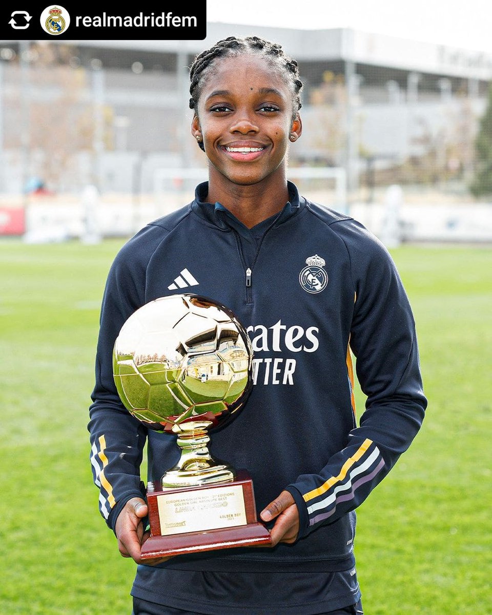 CodereCO's tweet photo. Tan LINDA❤🇨🇴 ella y su merecido reconocimiento ¡Felicidades crack! #CodereConEllas
#repost @realmadridfem 🌟🏆 ¡@Linda__caicedo, Premio #GoldenGirl 2023! 🇨🇴 https://t.co/8AOPzl8wnh