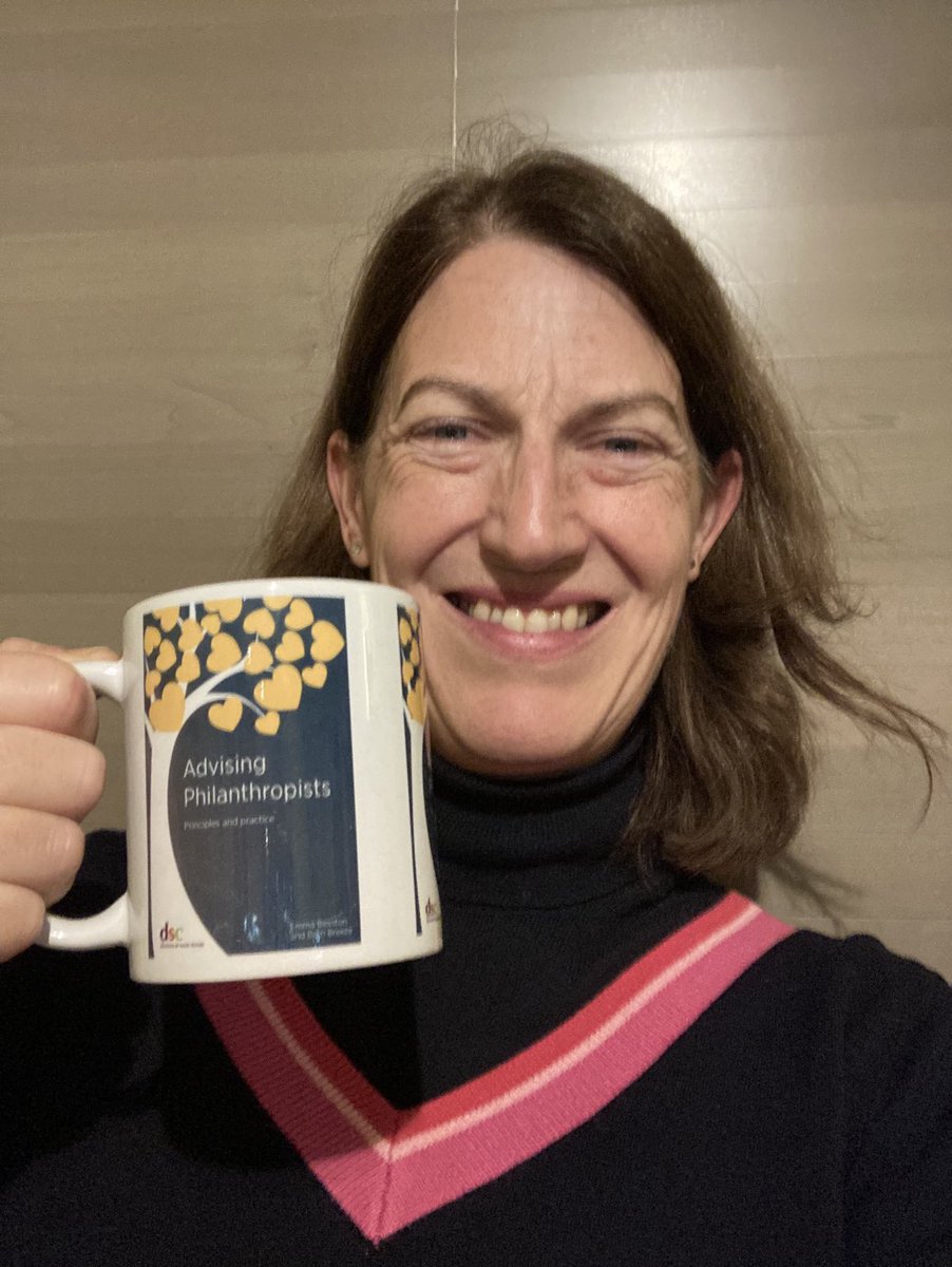Best publisher in the world! Thank you ⁦@DSC_Charity⁩ for my lovely book mug. Thanks also to everyone who’s bought a copy of Advising Philanthropists: Principals & Practice. It’s not too to add it to your Santa Wish List: dsc.org.uk/aph
