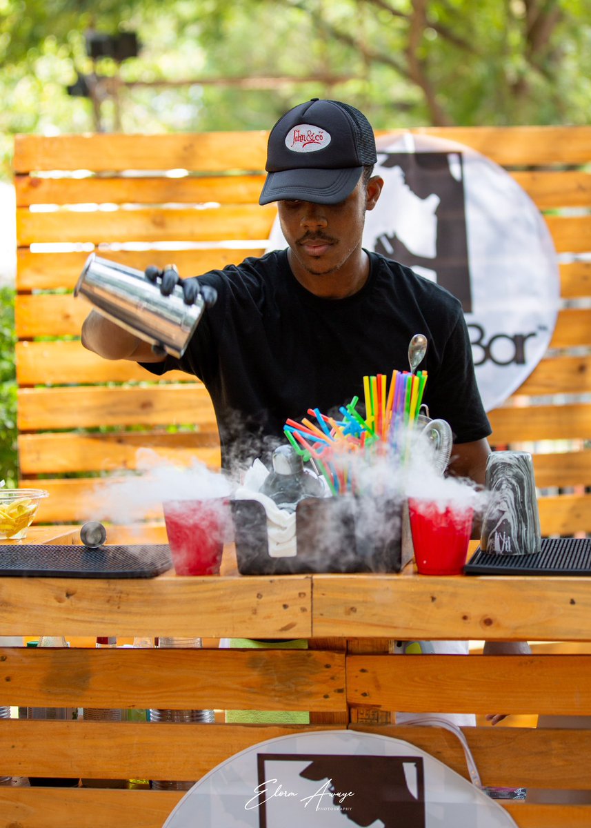 mr__mingle's tweet photo. Hi there, I am Shidaa, i run TheMix Bar. A multi-integrated bar that blends sweet and sour flavors and aromatics to surprise your taste buds. We curate flavors to your event and to your guests, party, or corporate gathering, impressing an unforgettable sensory experience. https://t.co/Lk42FY5M3m