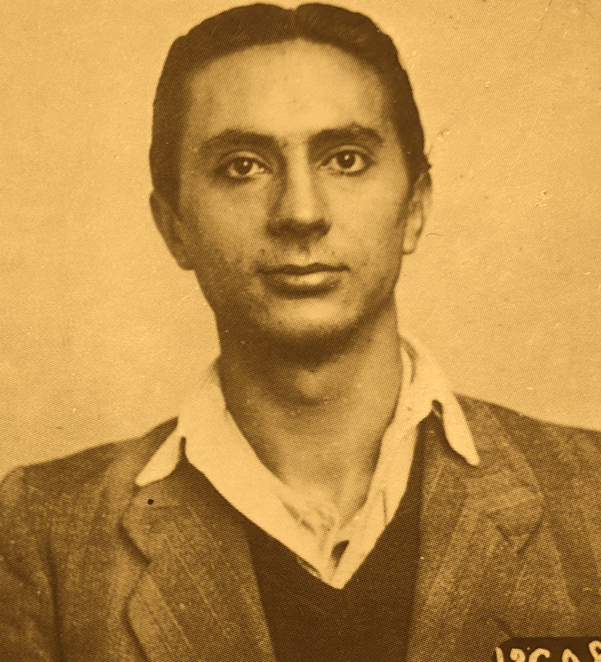 paroles_la's tweet photo. Hiver 1941. Prisonnier du Reich, il ose s'évader vers... la Russie. A Londres, il intègre le BCRA, est parachuté, repris. Et de s'évader encore. Retour en France. Et... re-capture. La Gestapo croit enfin le tenir : il doit être fusillé. Mais Bordeaux est libéré ! Philippe Valat. https://t.co/YQKL2mYkgj