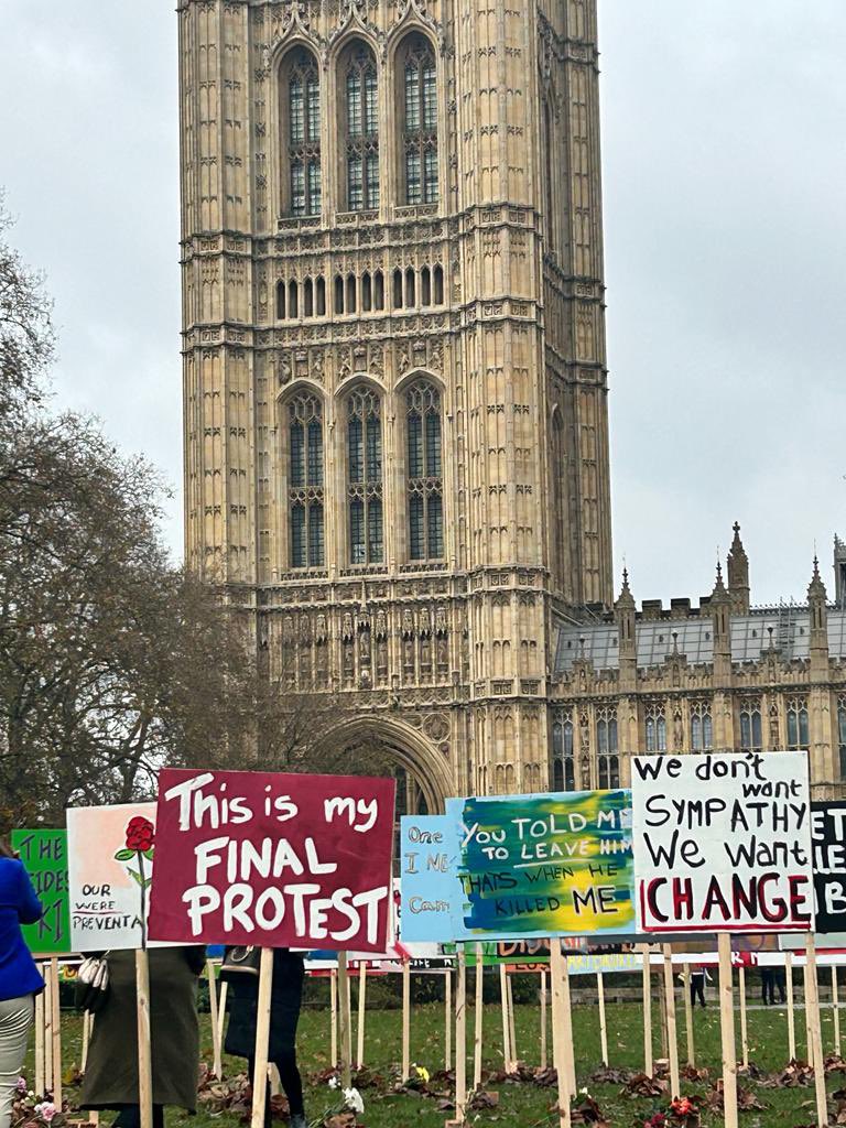 CountingDeadWomen tweet media