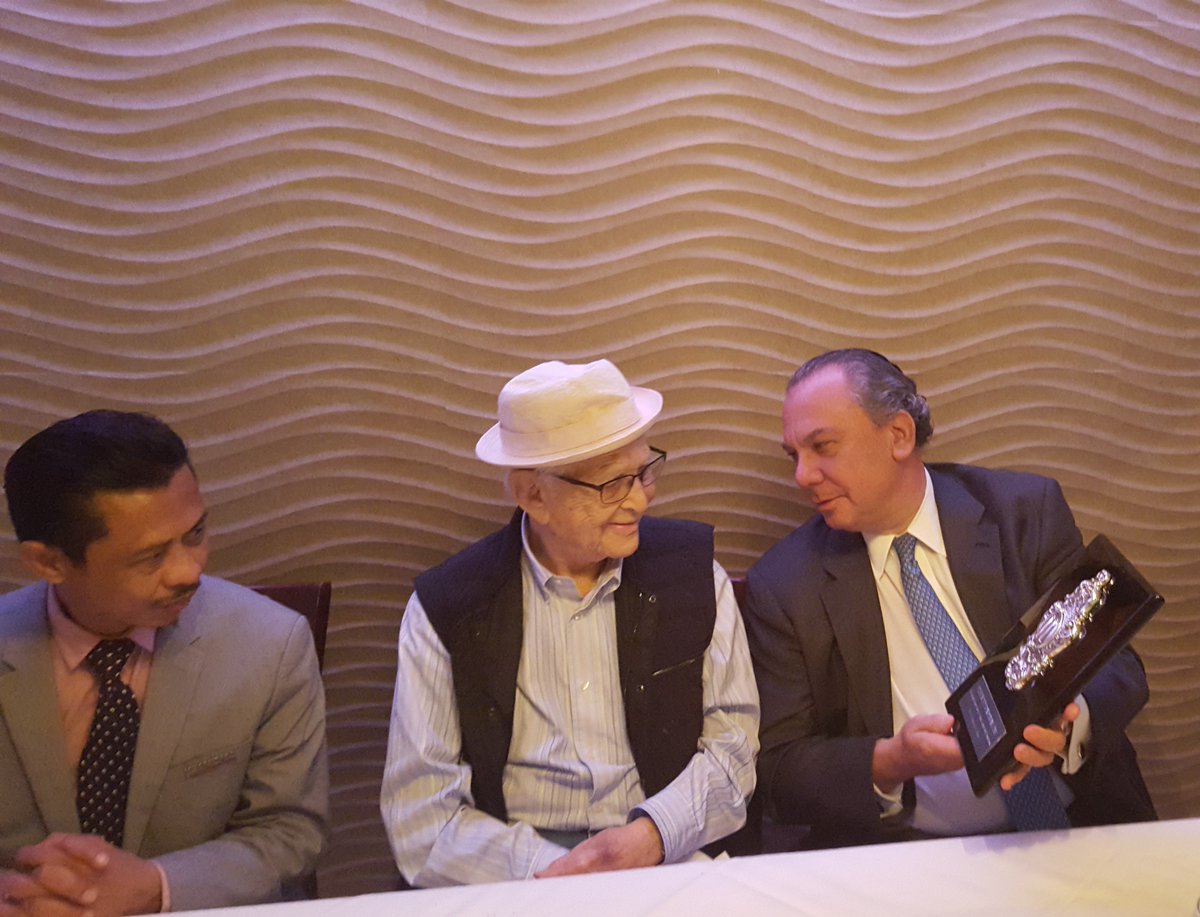 FFEUnyc's tweet photo. Saddened by the passing of TV legend and American icon, Norman Lear. Norman was a generous supporter of FFEU's #MuslimsAreSpeakingOut campaign, an ongoing initiative combating Islamophobia. In 2016, we hosted a tribute luncheon in his honor in NYC. May his memory be a blessing. https://t.co/ijPwq3KaZh