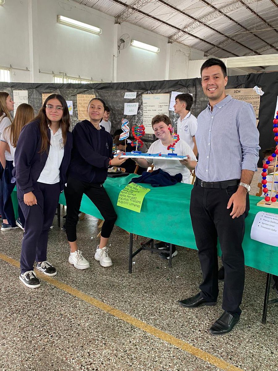 ElianEdil's tweet photo. #Ahora en la Muestra 2023 de Arte, Ciencia y Tecnología de la Escuela n8130 “San José” https://t.co/IVIaJabv4G